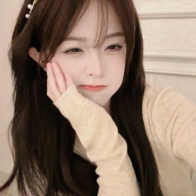 女孩向前冲